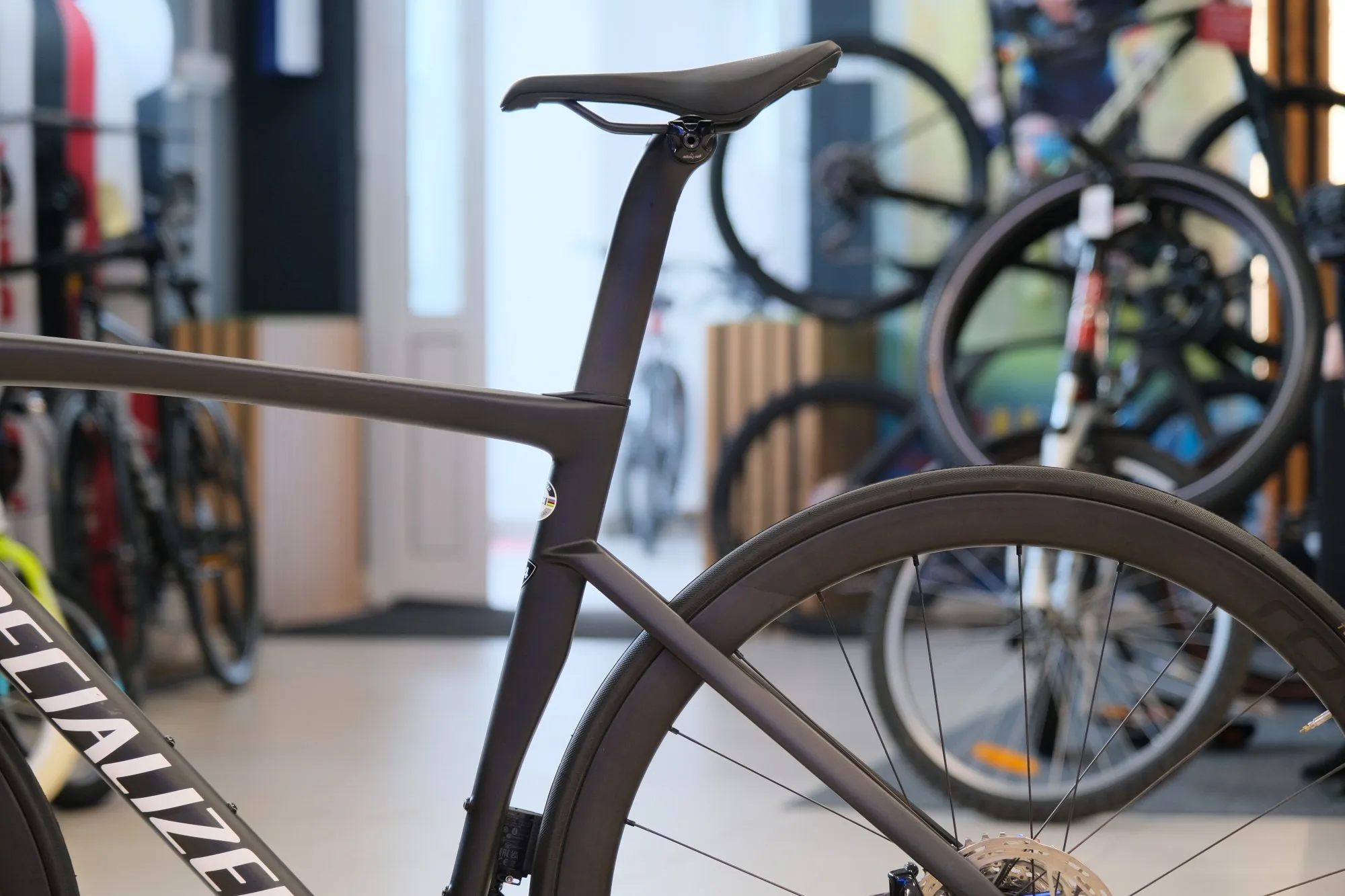 Шоссейный велосипед Specialized Tarmac SL7 с измерителем мощности