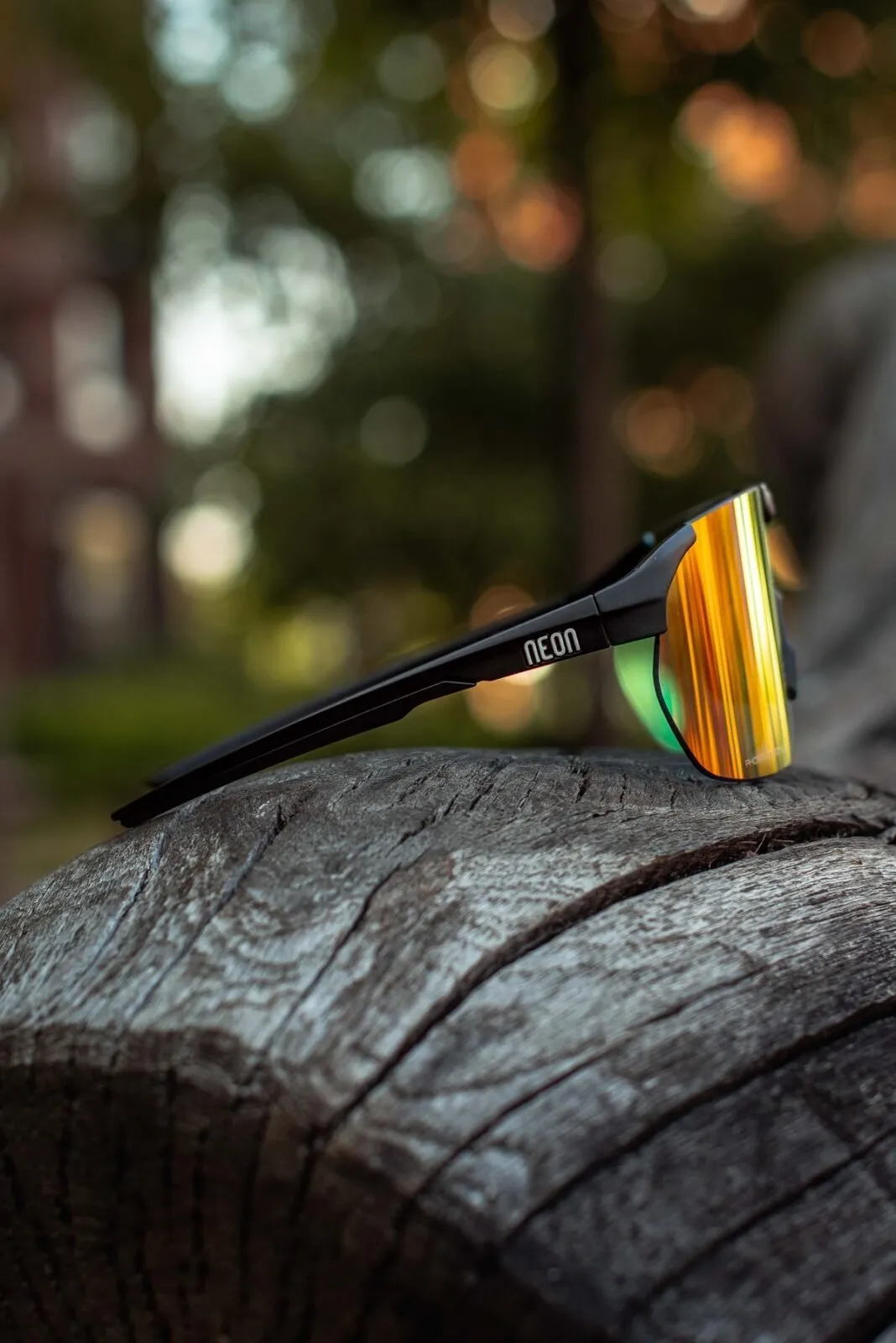 Очки Neon Core (Photochrom) Black/Red