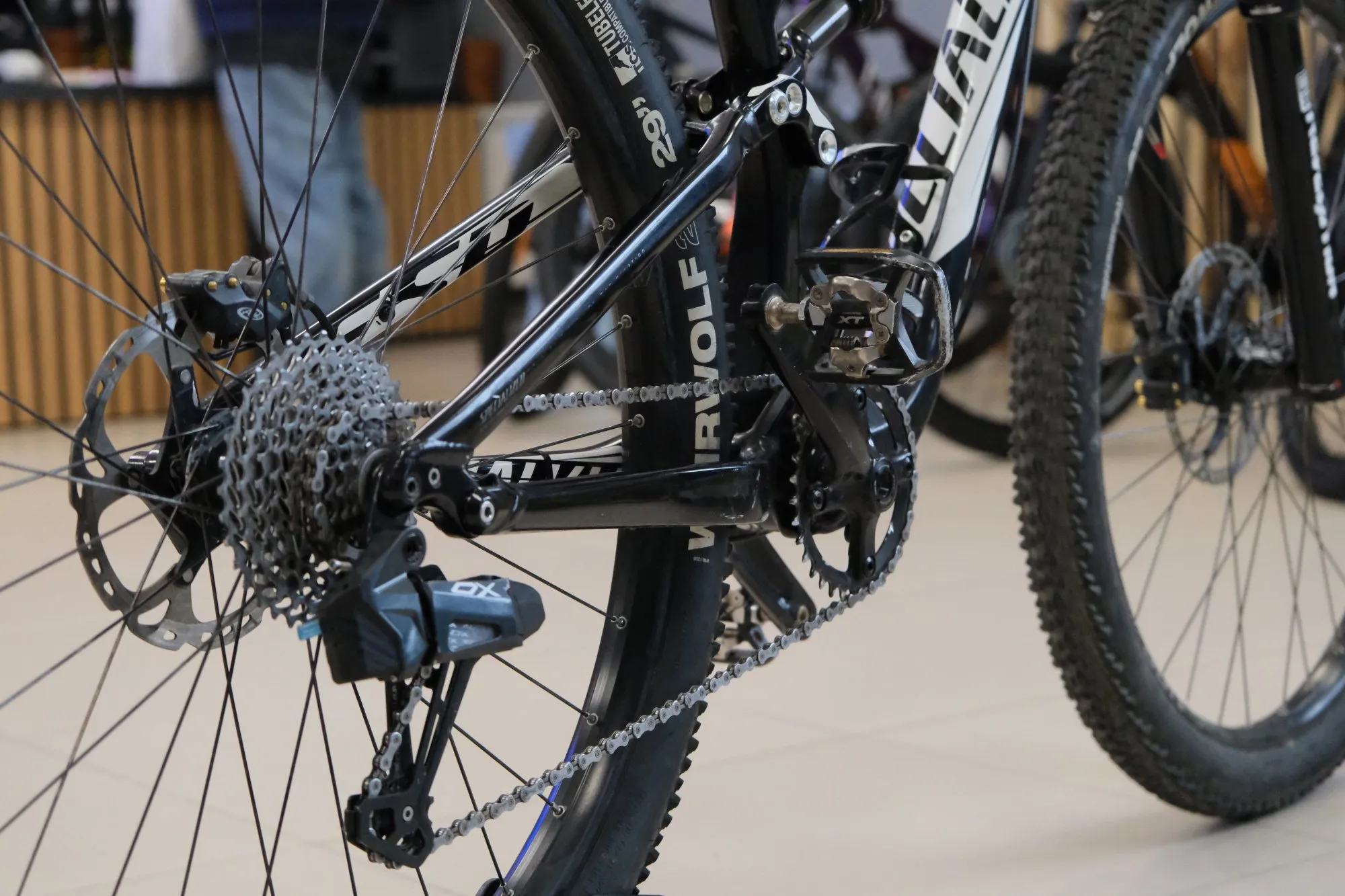 Велосипед горный двухподвес Specialized