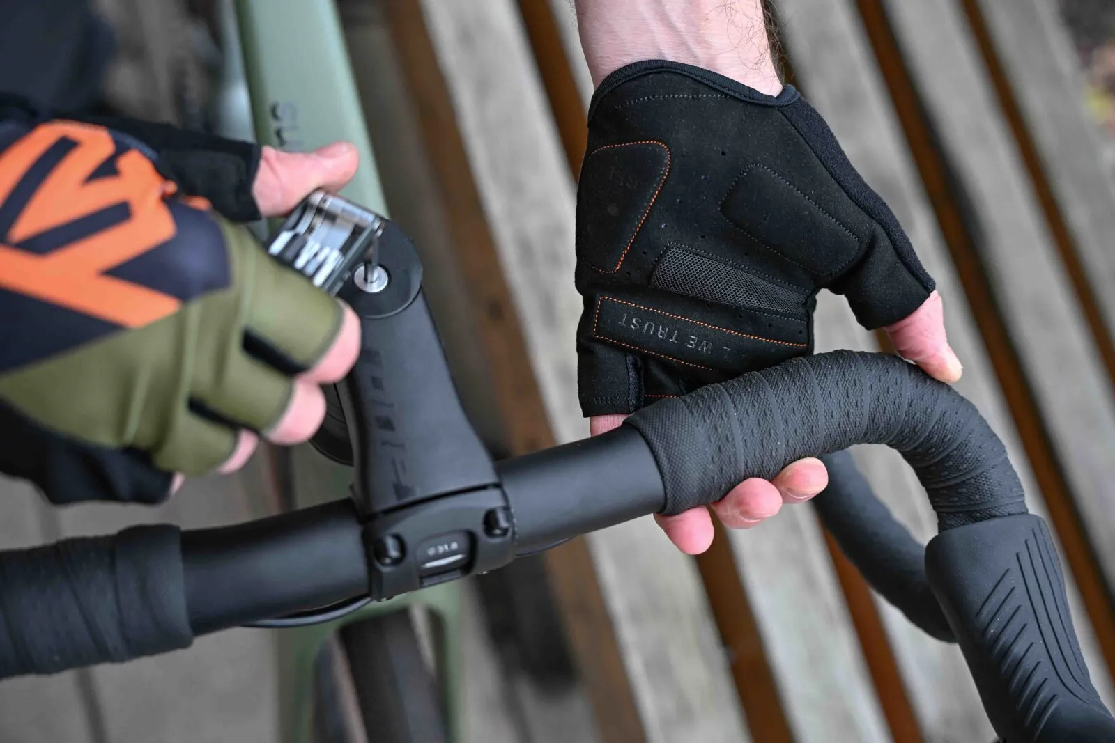 Велоперчатки Rock Machine Race SF Khakki/Orange/Black