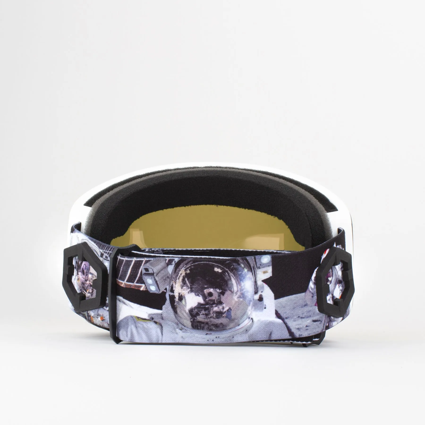 Маска OUT OF Void Astronaut Smoke