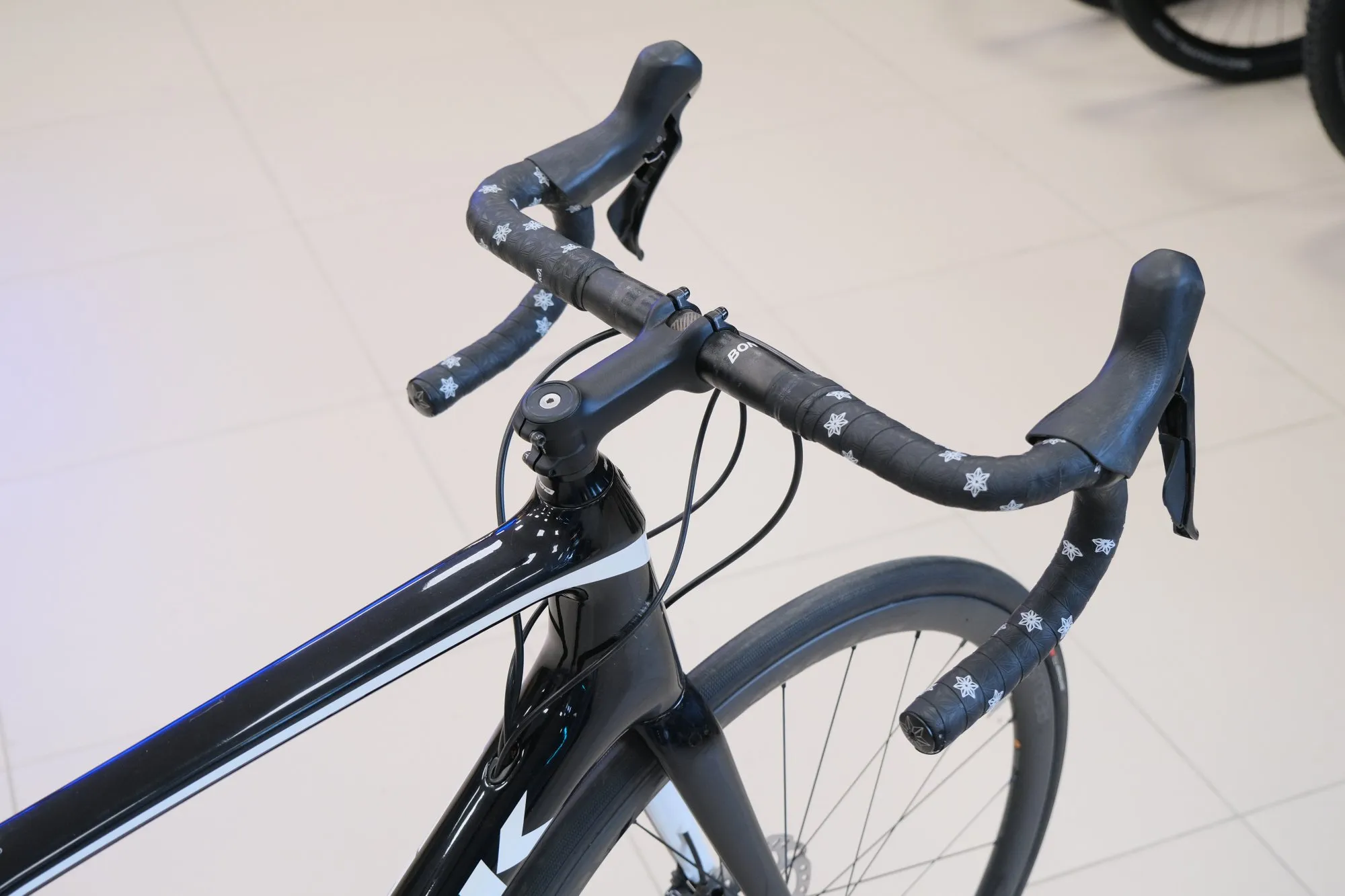 Шоссейный велосипед Trek EMONDA SL 6