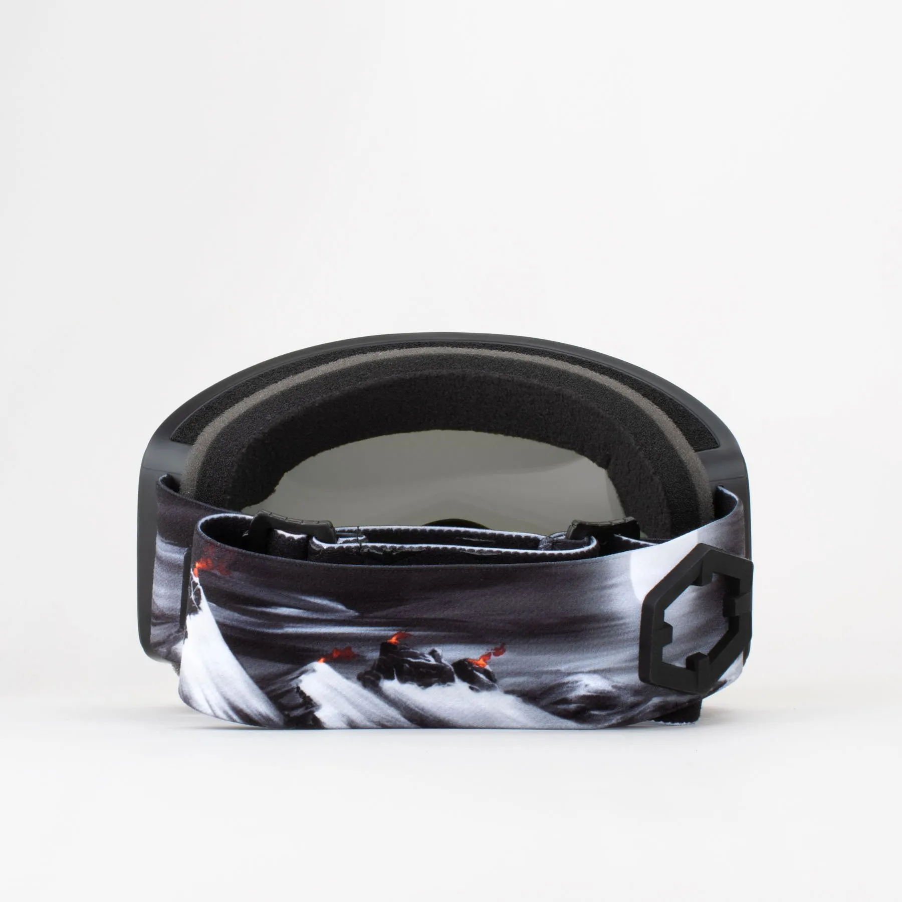 Маска OUT OF Void Peaks The One Nero