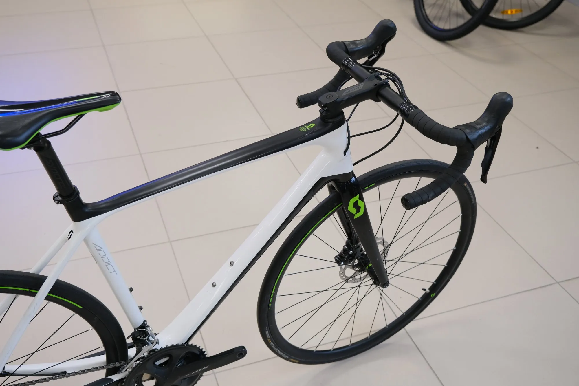 Шоссейный велосипед SCOTT ADDICT 25 (размер L, б/у)