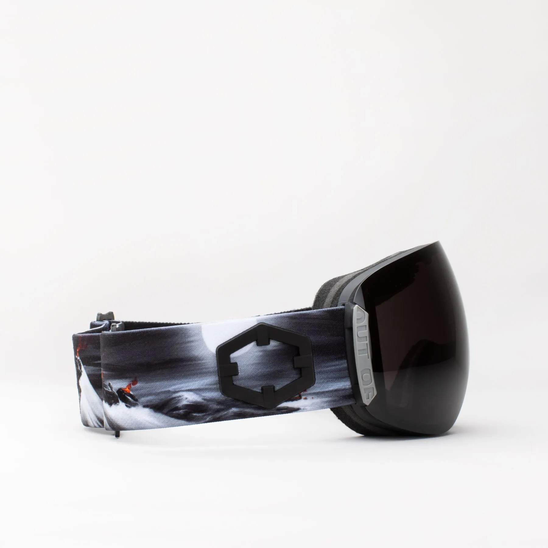 Маска OUT OF Open Peaks Smoke Bonus Storm