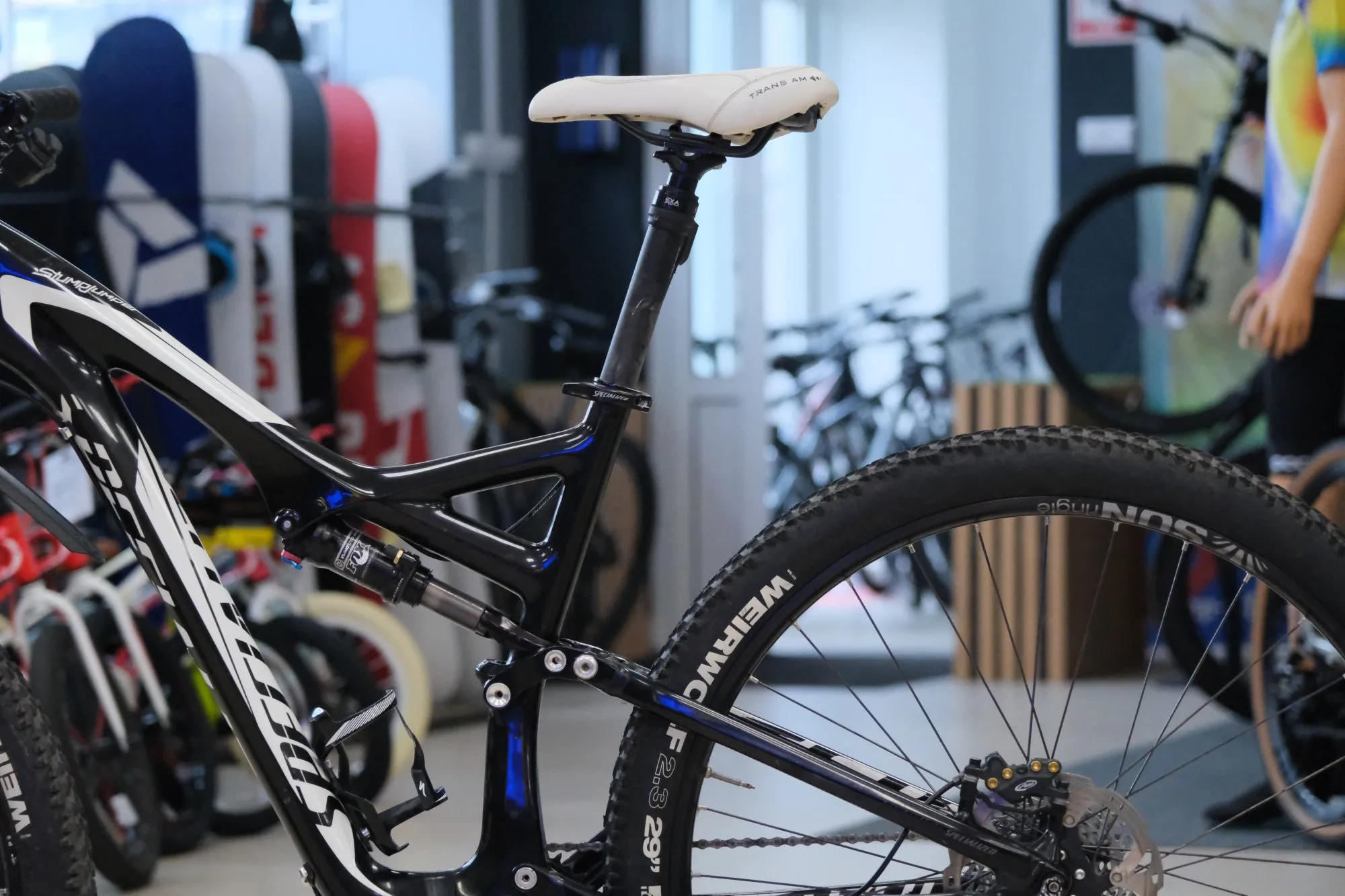 Велосипед горный двухподвес Specialized