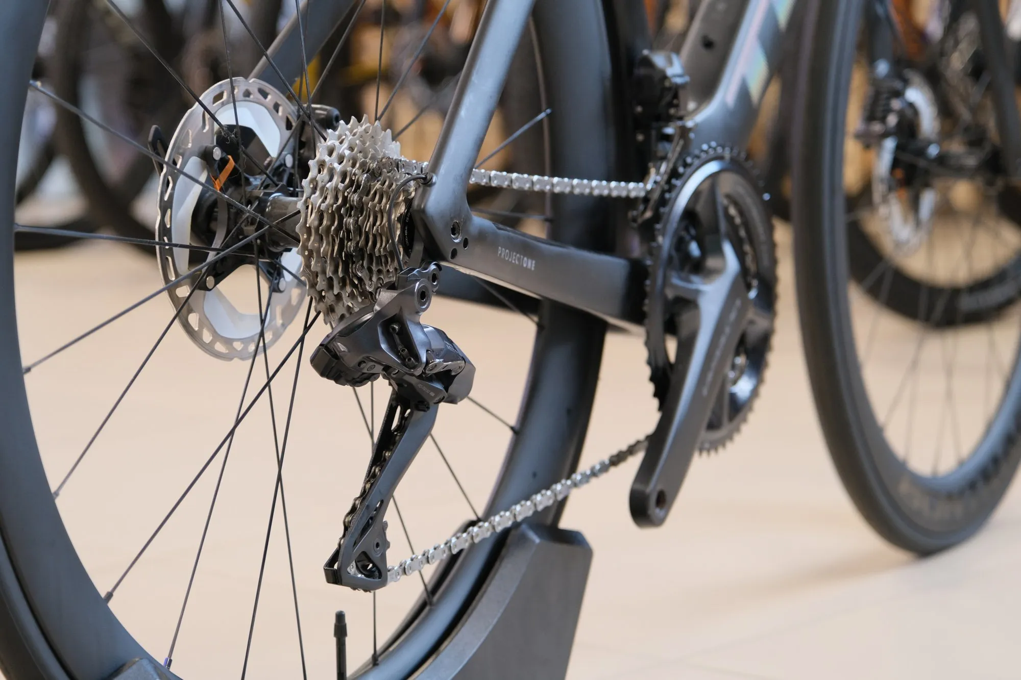 Шоссейный велосипед Trek Madone SLR