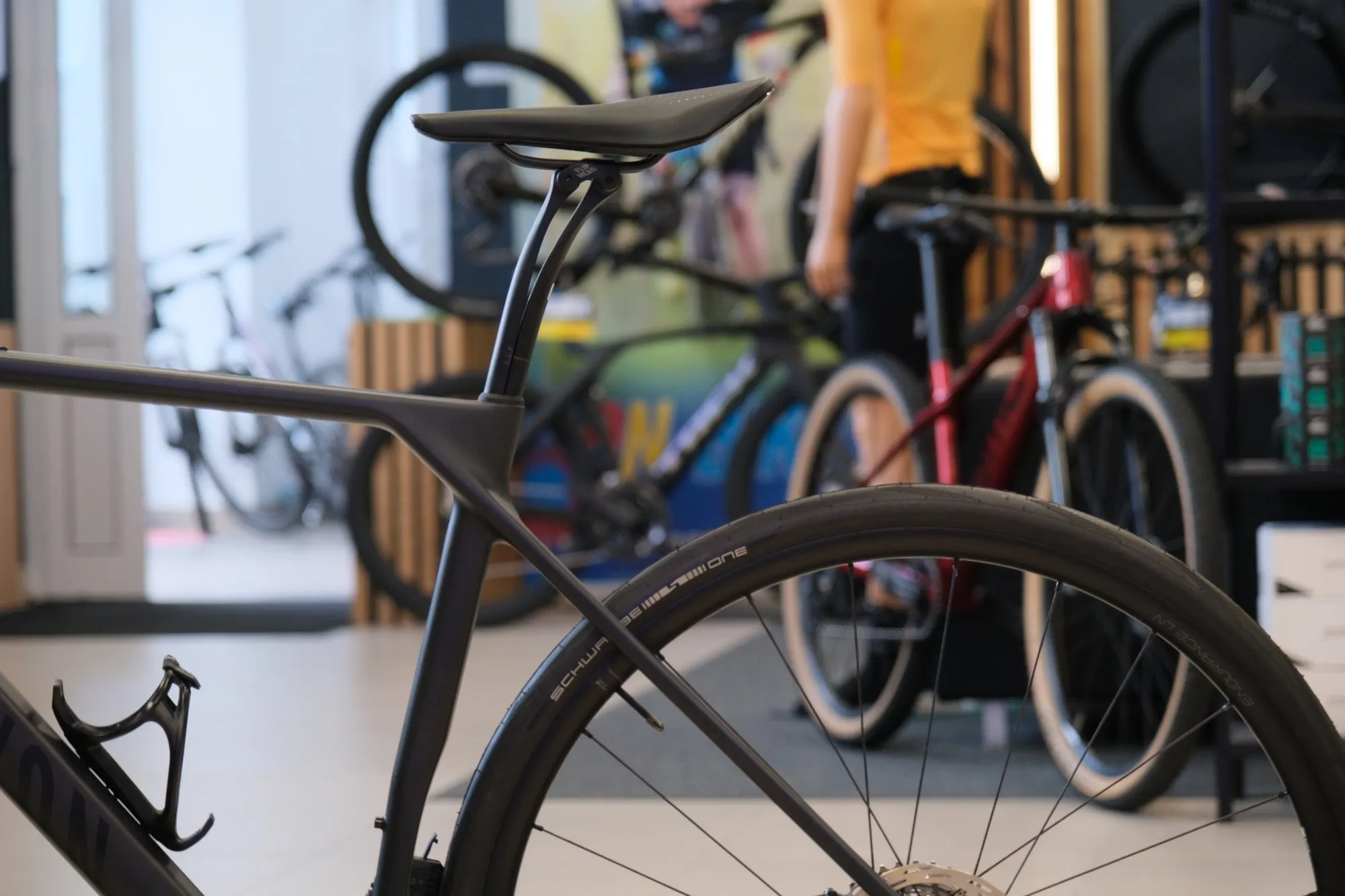 Canyon Endurance CF - карбоновый эндуранс на беспроводной AXS