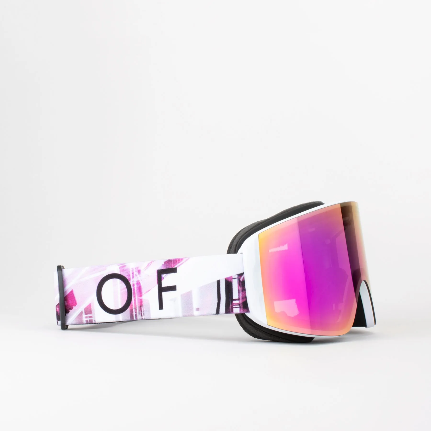 Маска OUT OF Katana Mall Violet MCI Bonus: Persimmon