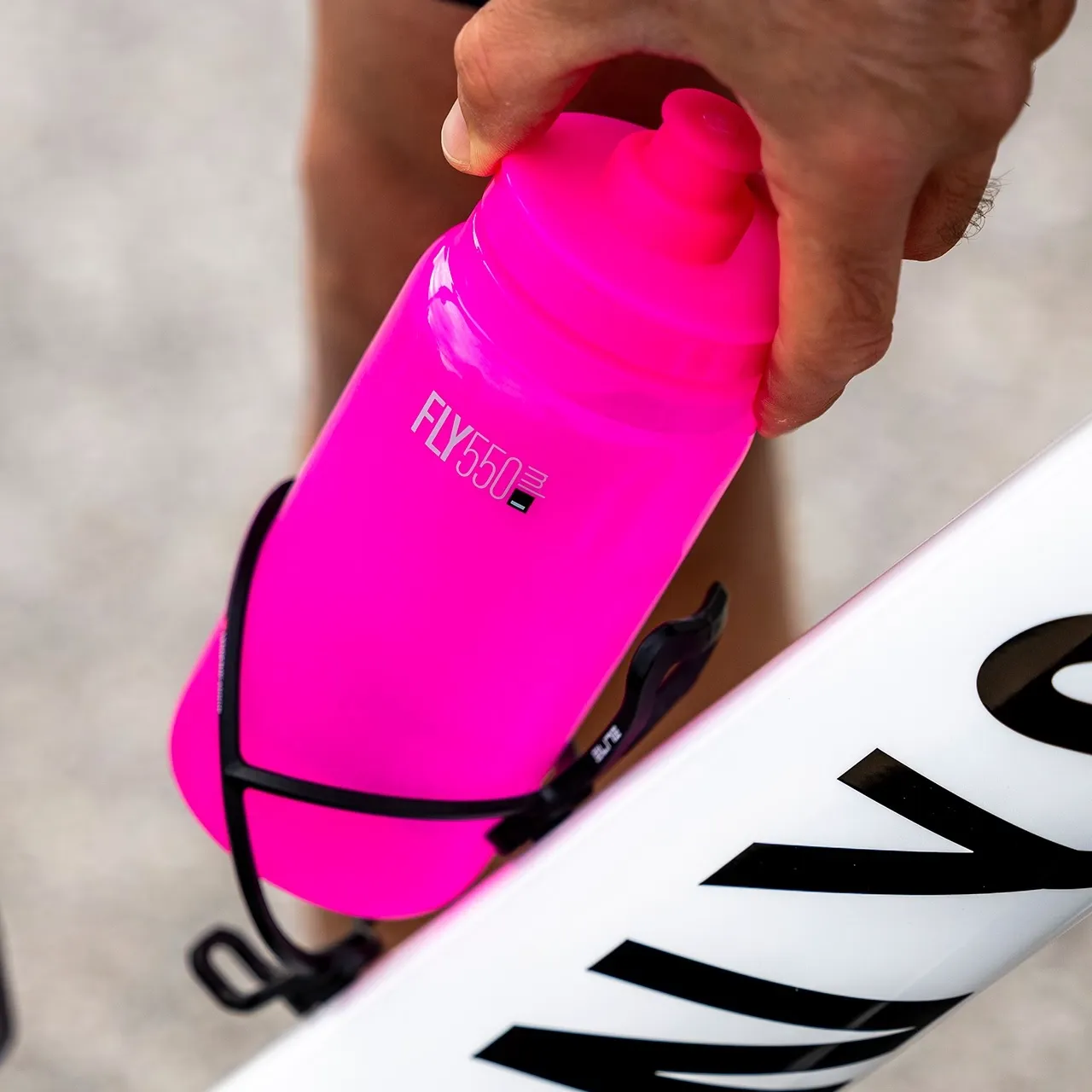 Флягодержатель Elite Leggero Carbon