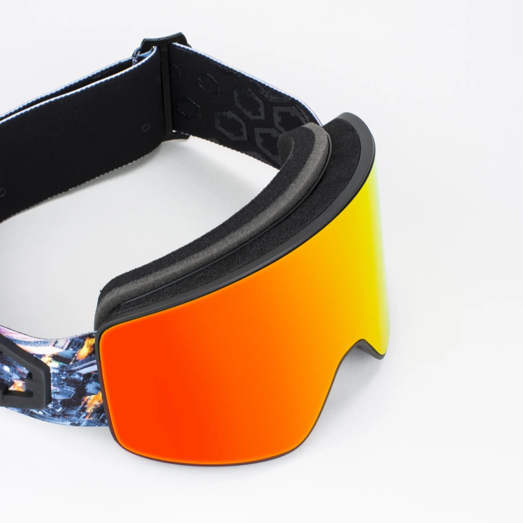 Маска OUT OF Void Energy Red