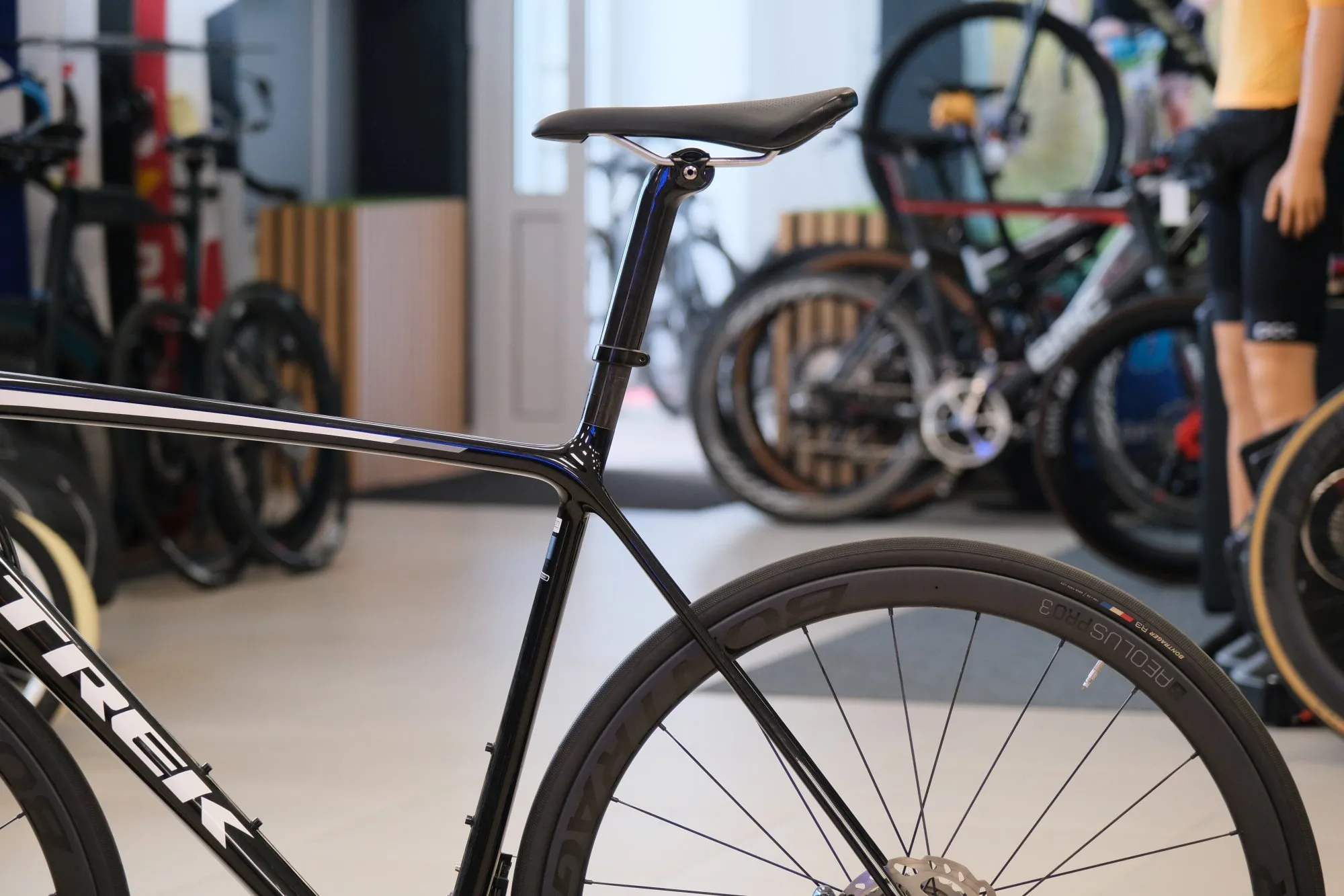 Шоссейный велосипед Trek EMONDA SL 6