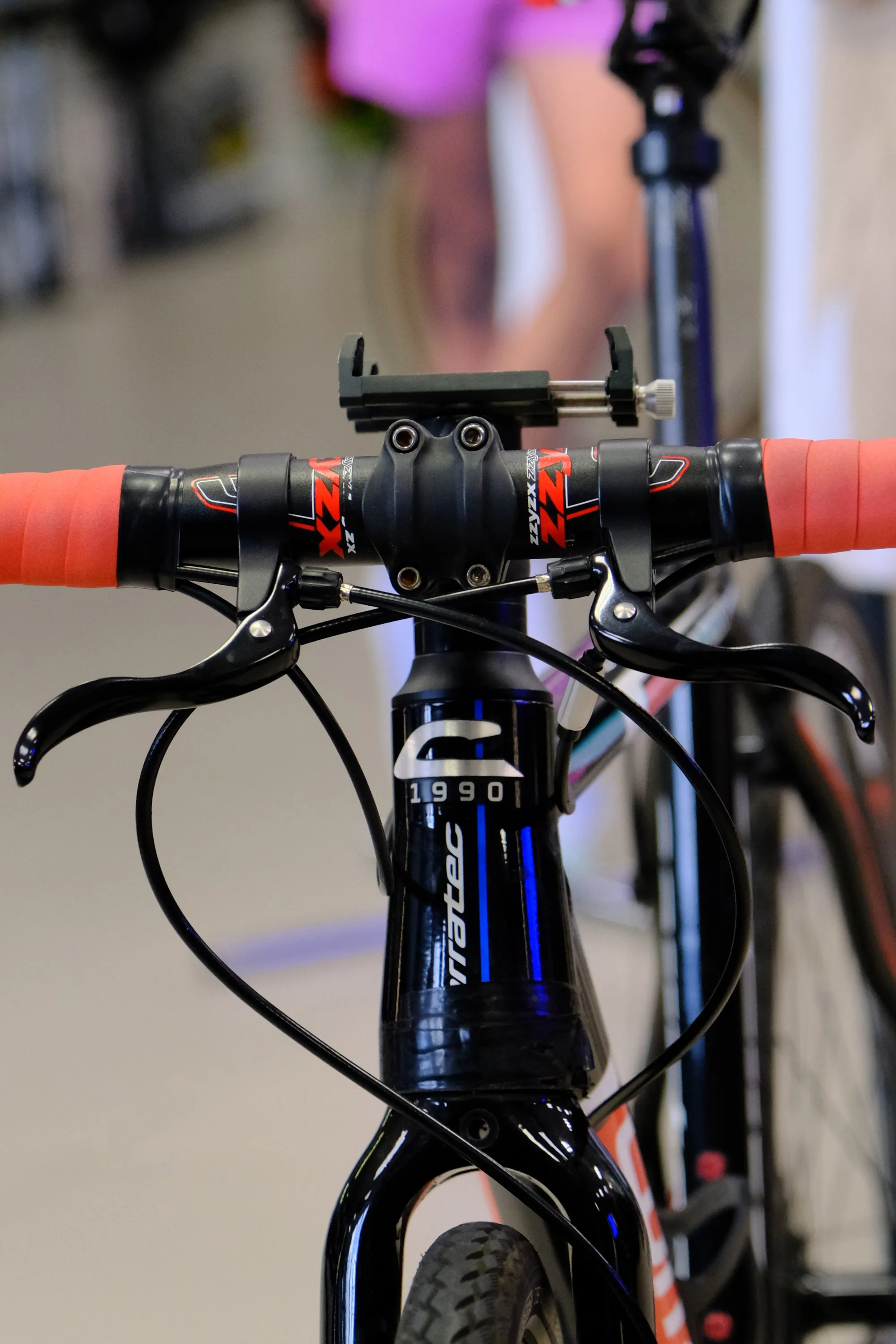 Corratec C-Cross - универсальный алюминиевый циклокросс на Shimano 105