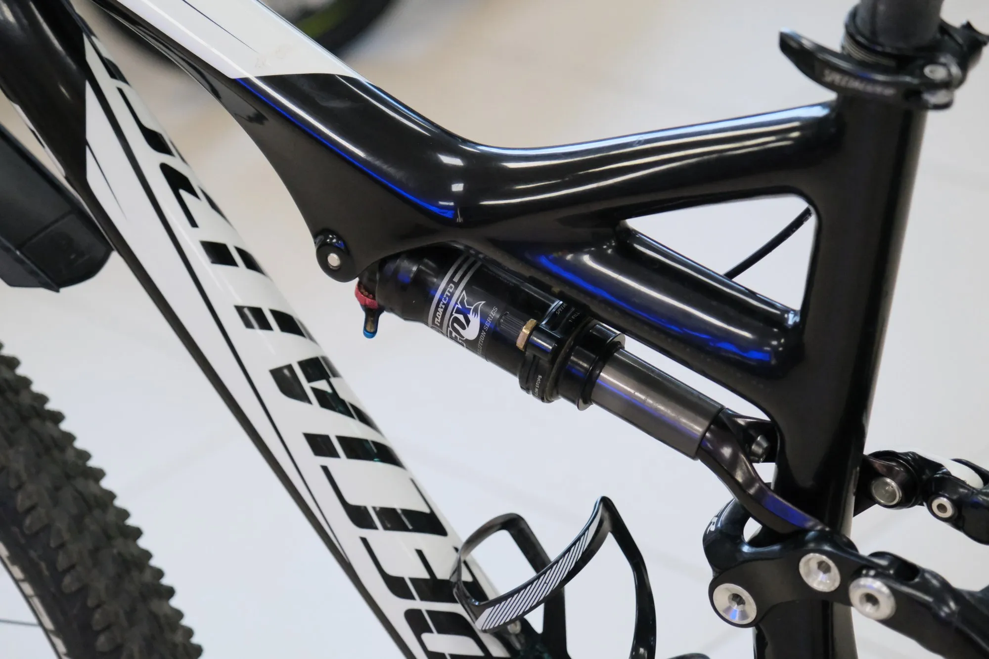 Велосипед горный двухподвес Specialized
