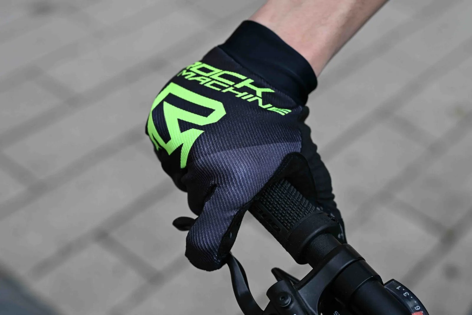 Велоперчатки Rock Machine Race FF Black/Grey/Green