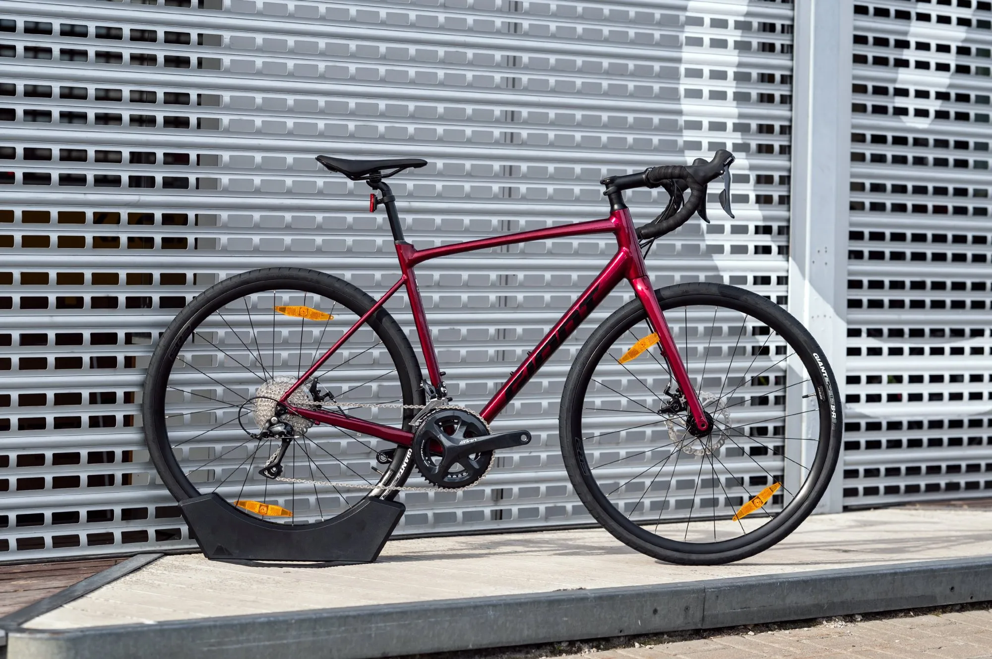 Велосипед GIANT Contend AR 3