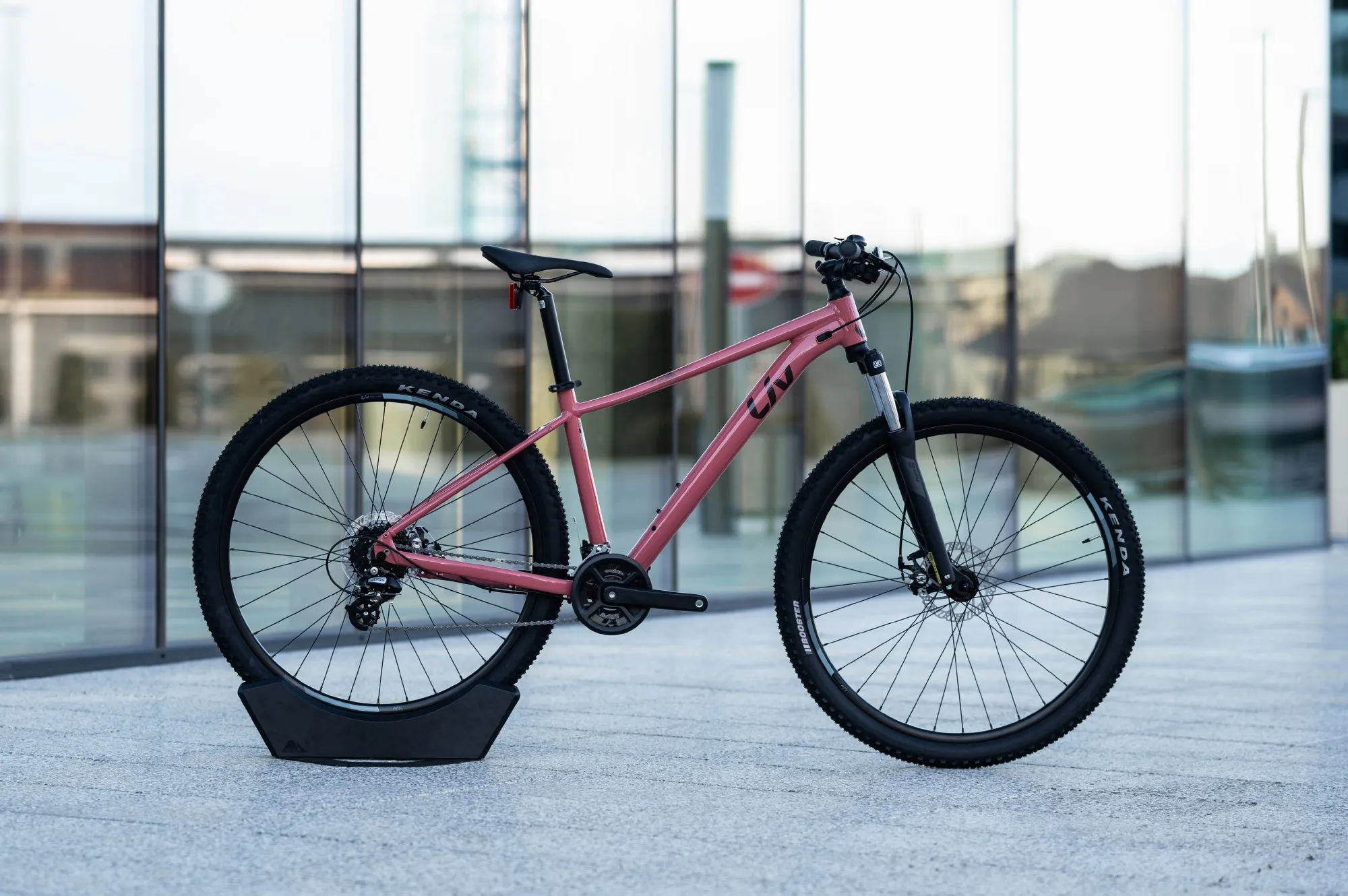 Велосипед Liv TEMPT 4