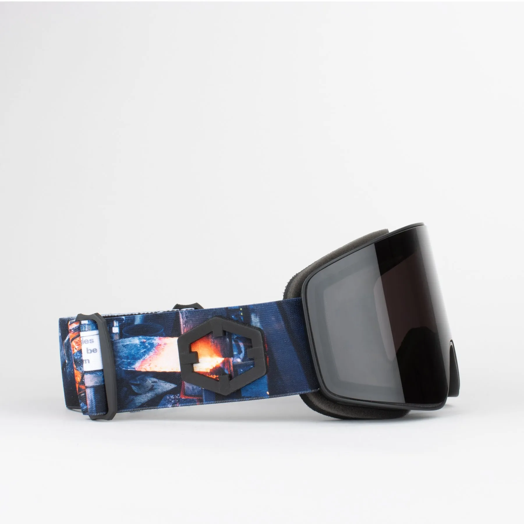 Маска OUT OF Void Blacksmith Smoke