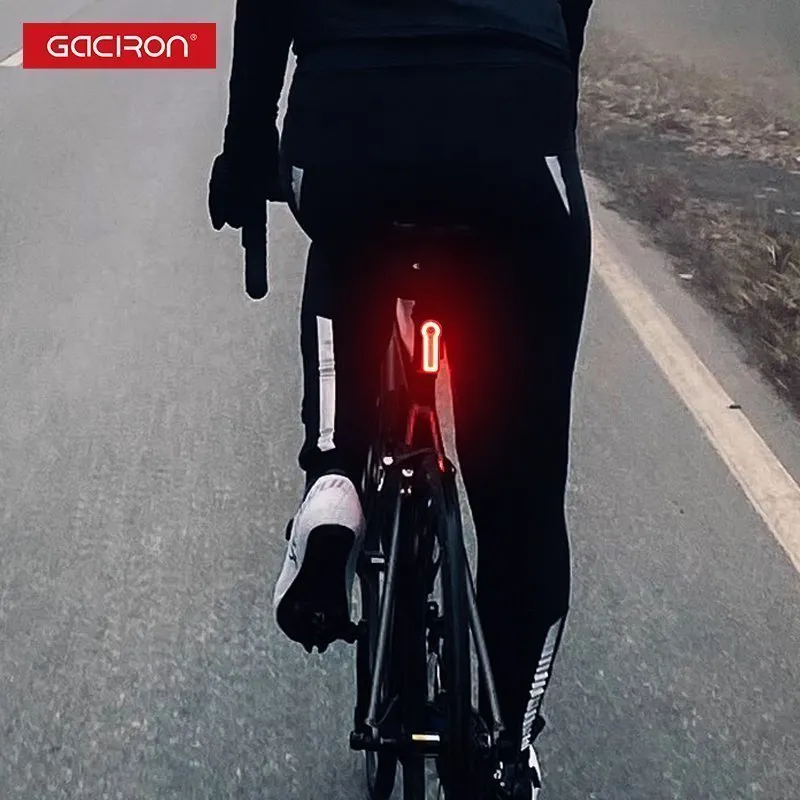 Задний велосипедный фонарь GACIRON W03AW с лазером и датчиком торможения, прозрачный