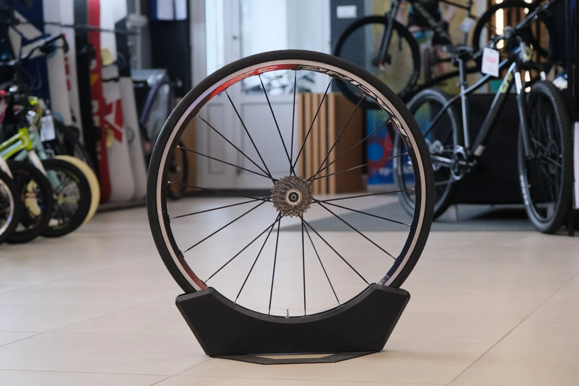 Шоссейный велосипед Specialized Transition Expert, 2 пары колёс