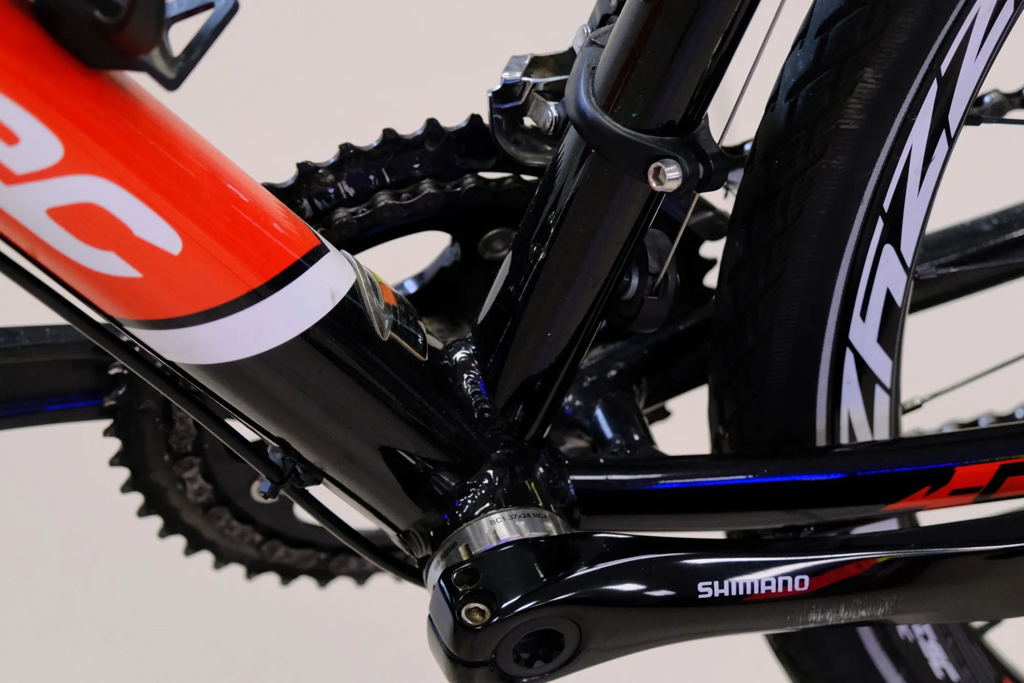 Corratec C-Cross - универсальный алюминиевый циклокросс на Shimano 105