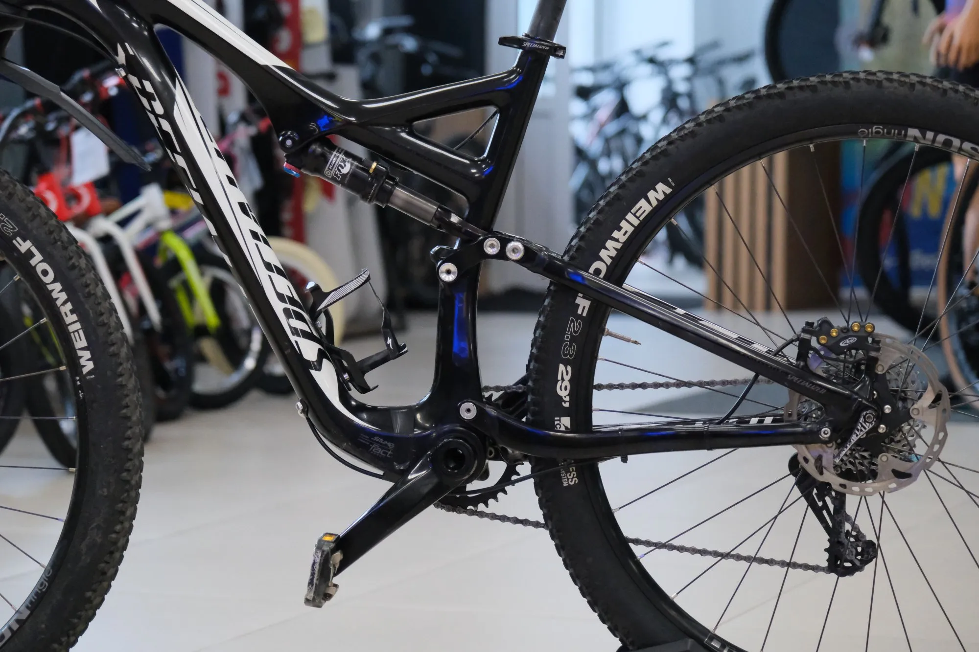 Велосипед горный двухподвес Specialized