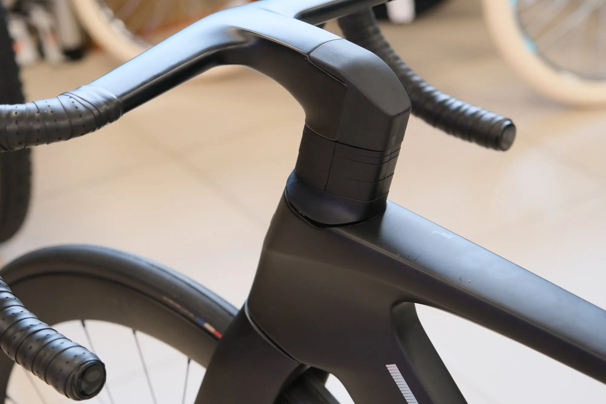Шоссейный велосипед Trek Madone SLR