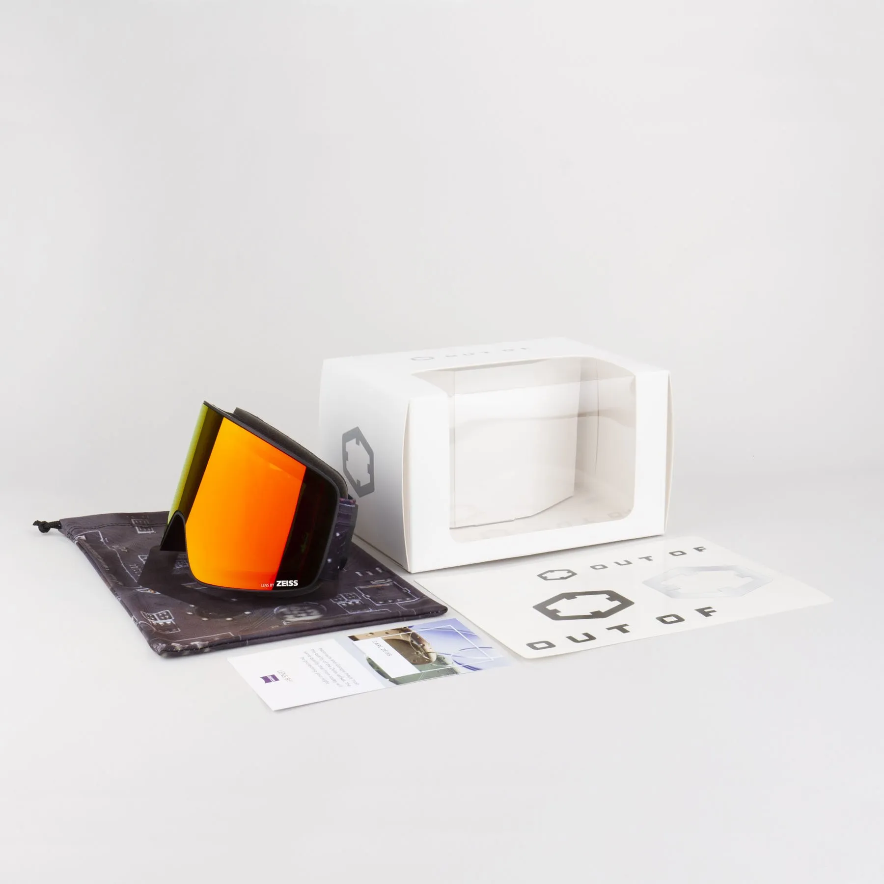 Маска OUT OF Void Alba Red MCI