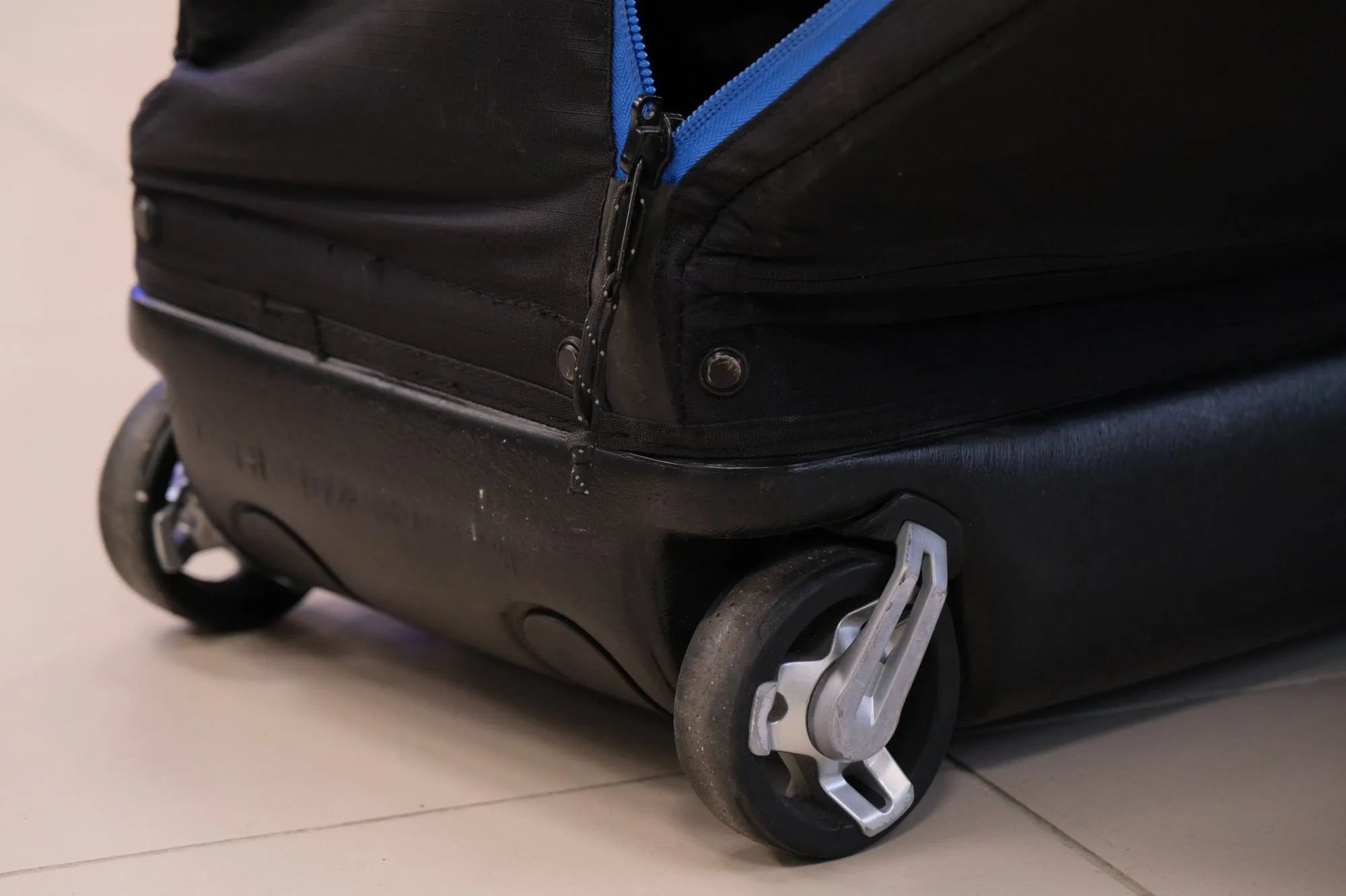 Дорожный кейс Thule RoundTrip Pro XT