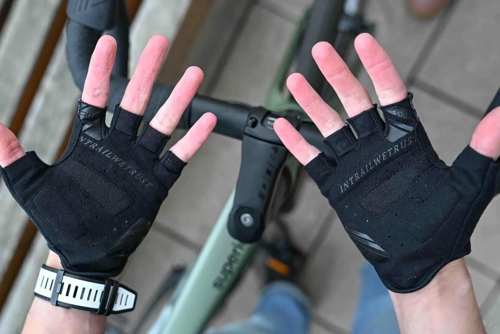 Велоперчатки Rock Machine Race SF Black/Grey