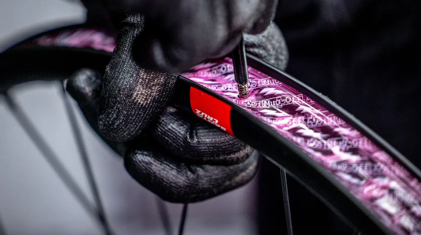 Набор для бескамерных колес Muc-Off Ultimate DH/Trail/Enduro