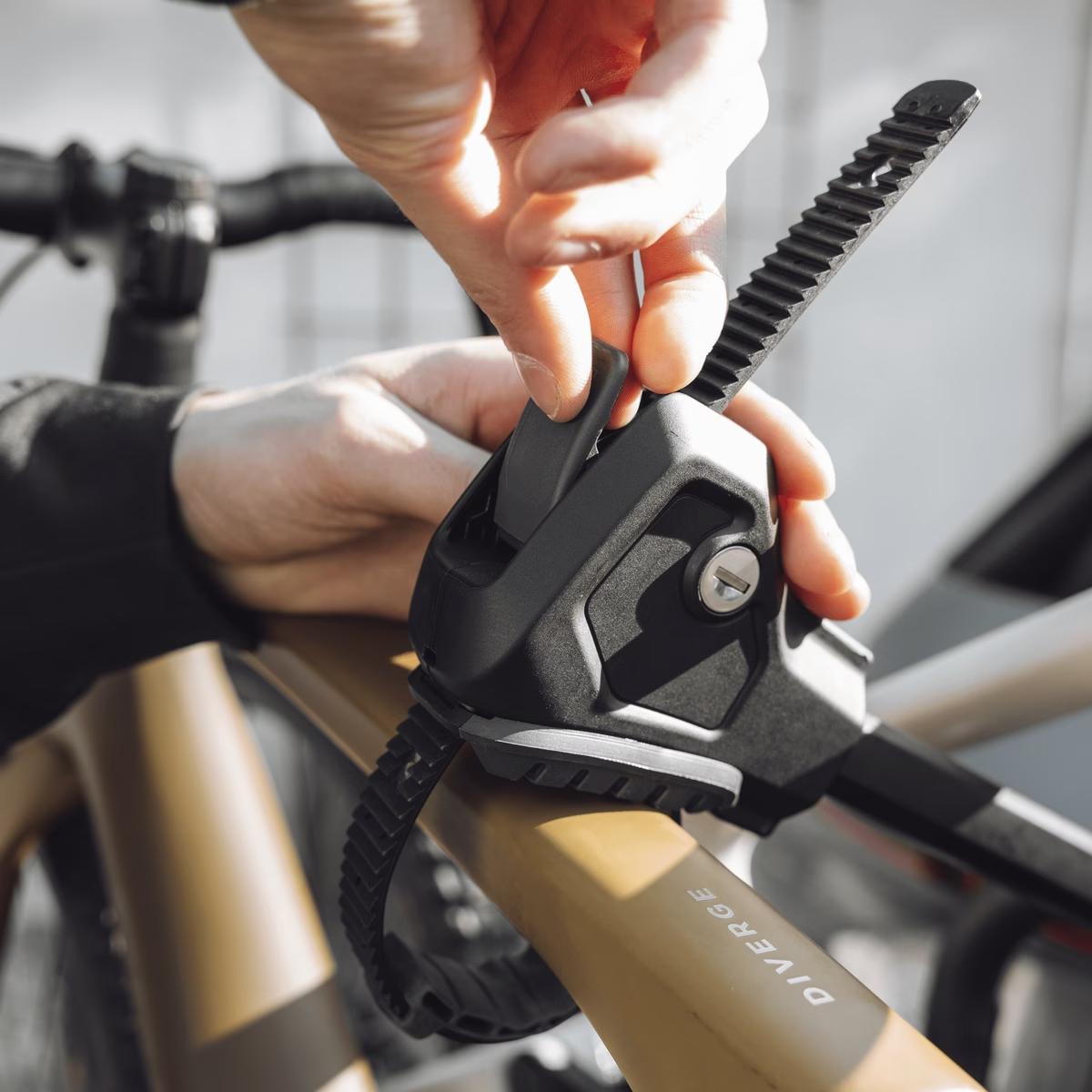 Велокрепление на фаркоп Thule EasyFold 3