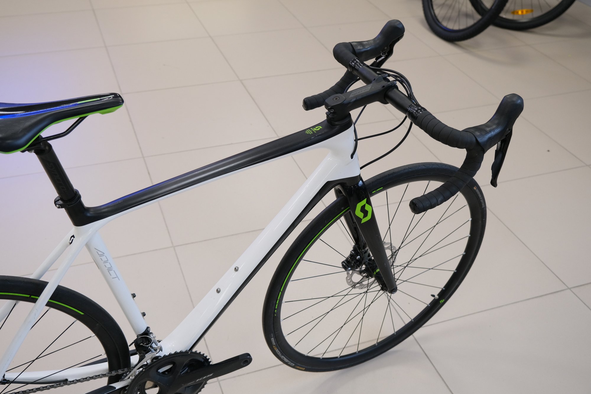 Шоссейный велосипед SCOTT ADDICT 25 (размер L, б/у)