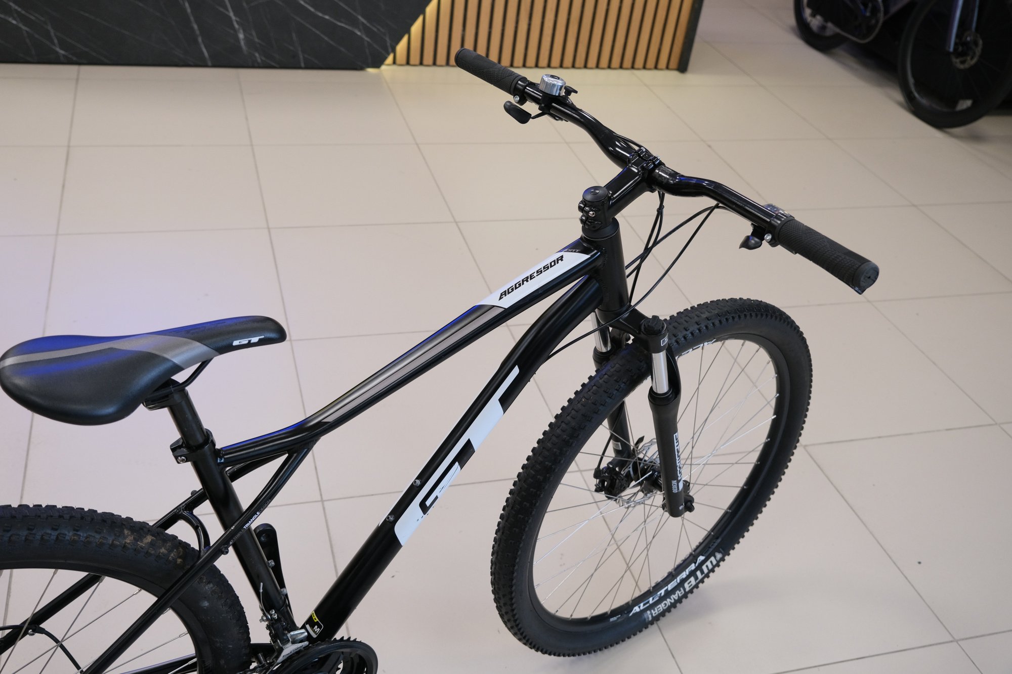 Горный велосипед GT Aggressor Sport (размер L, б/у)