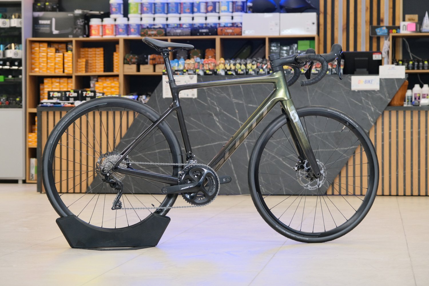 Шоссейный велосипед SCOTT ADDICT 30 (размер М, б/у)