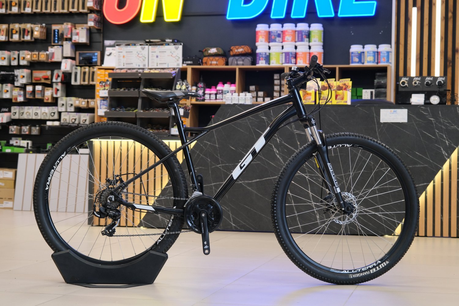 Горный велосипед GT Aggressor Sport (размер L, б/у)