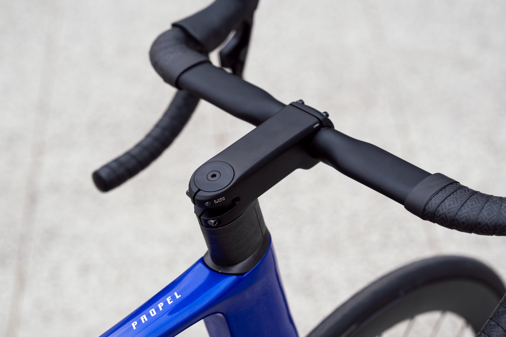 Велосипед Giant PROPEL ADVANCED 1