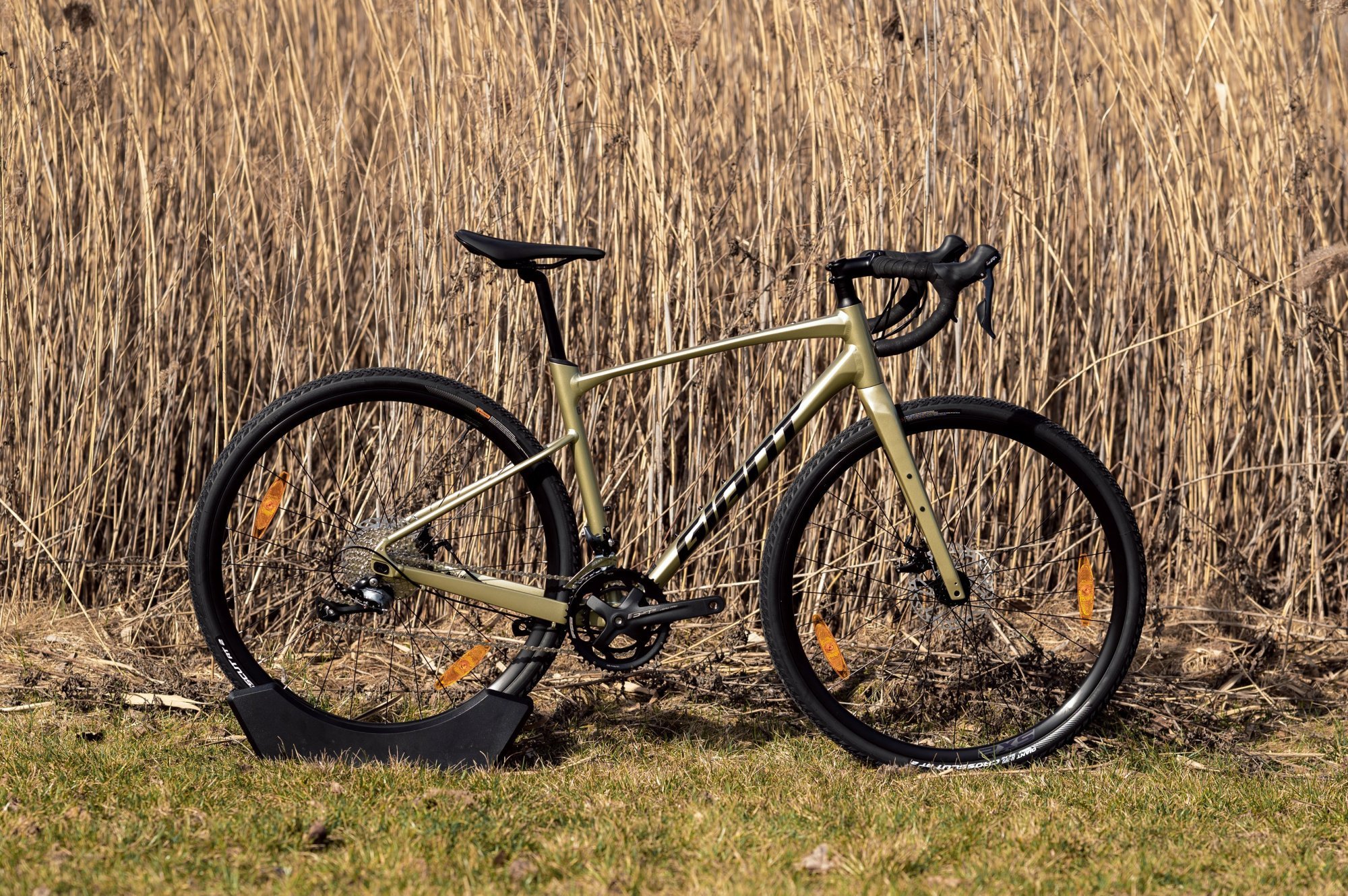 Велосипед Giant REVOLT 2