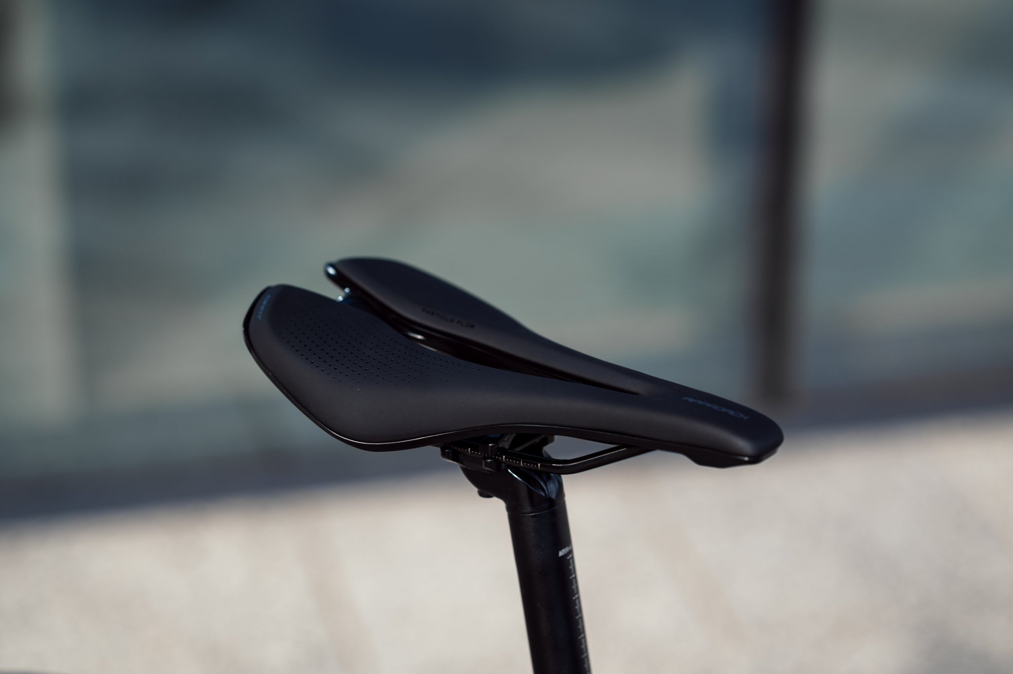 Шоссейный велосипед Giant CONTEND 1 - размер L