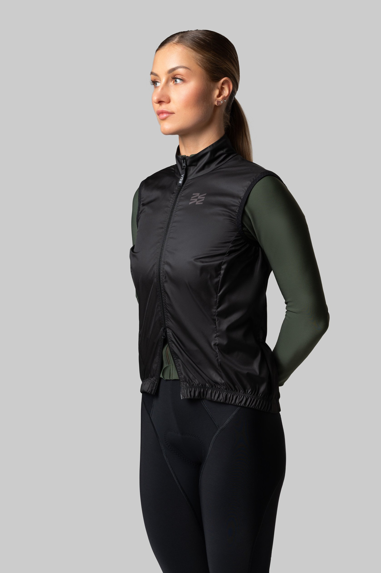 Женская ветрозащитная жилетка VTR EVOLVE BLACK